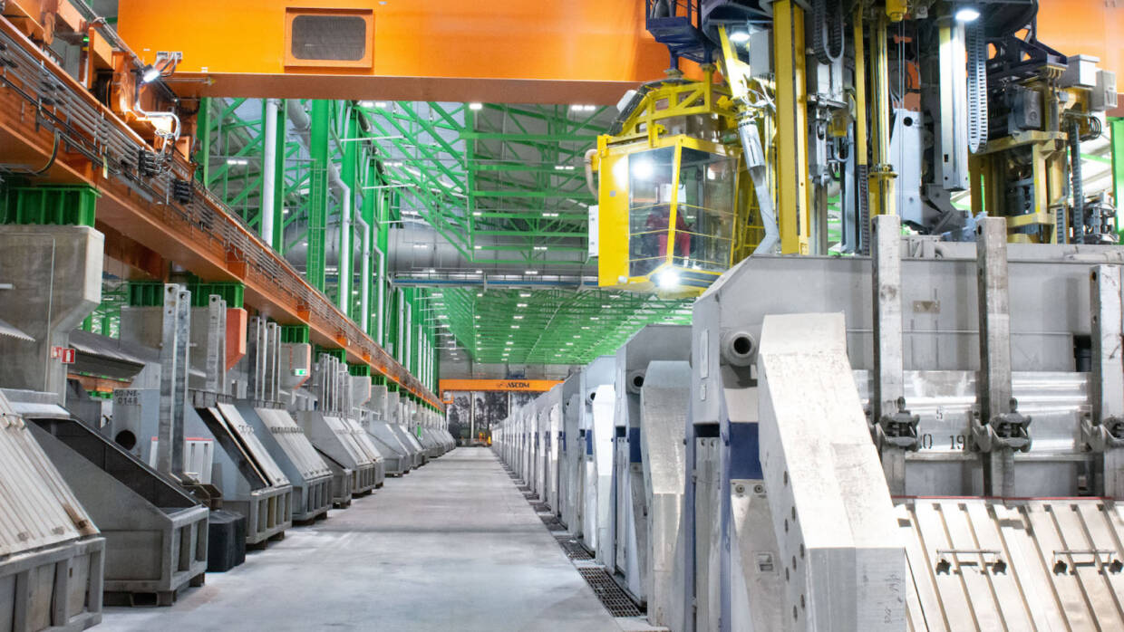 six aluminium wholesale aluminium manufacturer production of aluminium rectangular tubes